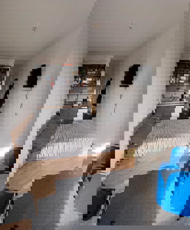 9B7d3d42 6921 4C87 91B3 D7ef4abc9fa5