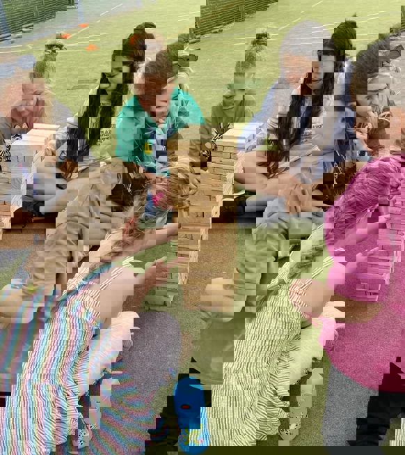 452200247 940647148073043 4840672497815683838 N