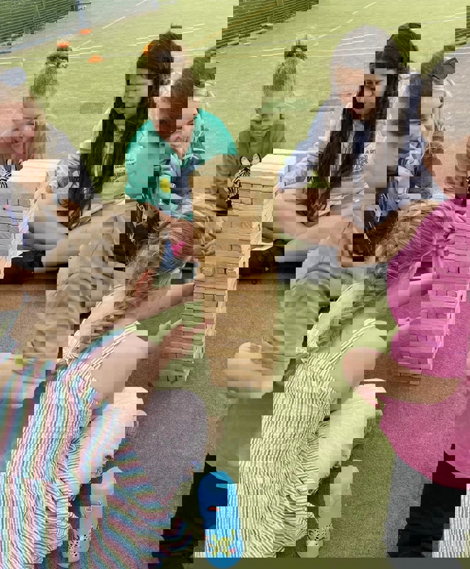 452200247 940647148073043 4840672497815683838 N